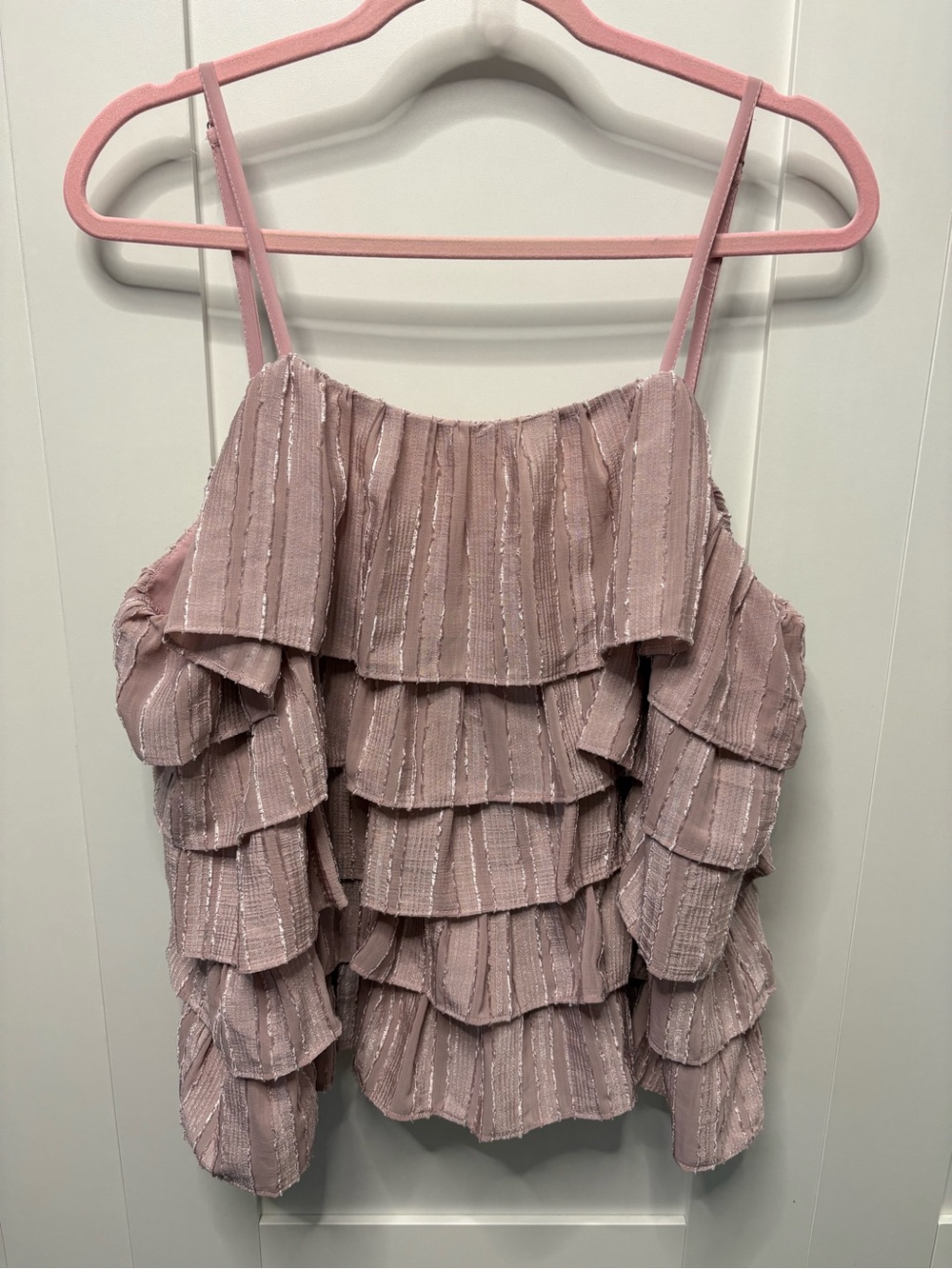 ENTRO Tiered Ruffle Top - Picture 2 of 6